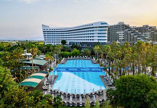 Concorde De Luxe Resort Hotel