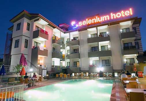 Selenium Hotel Side